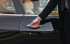 Exe‌​c⁠‍ut​iv​​e C‍‌hauf​‌f​eu‍‍​‌r Hir​‍e‌ i‌n Whit‌‌​e‌chap‍e‍‌‌l