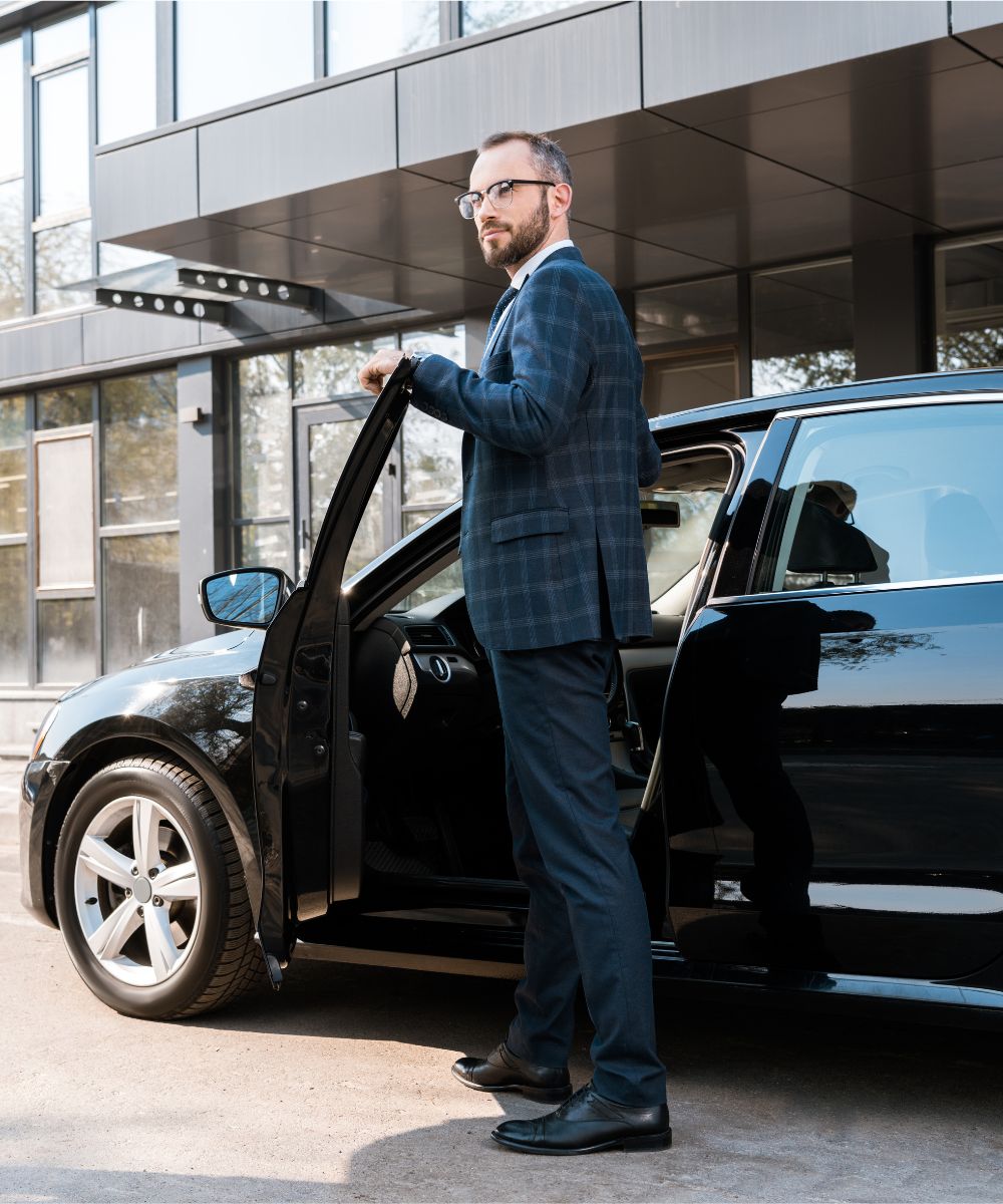 Luxury Chauffeur_